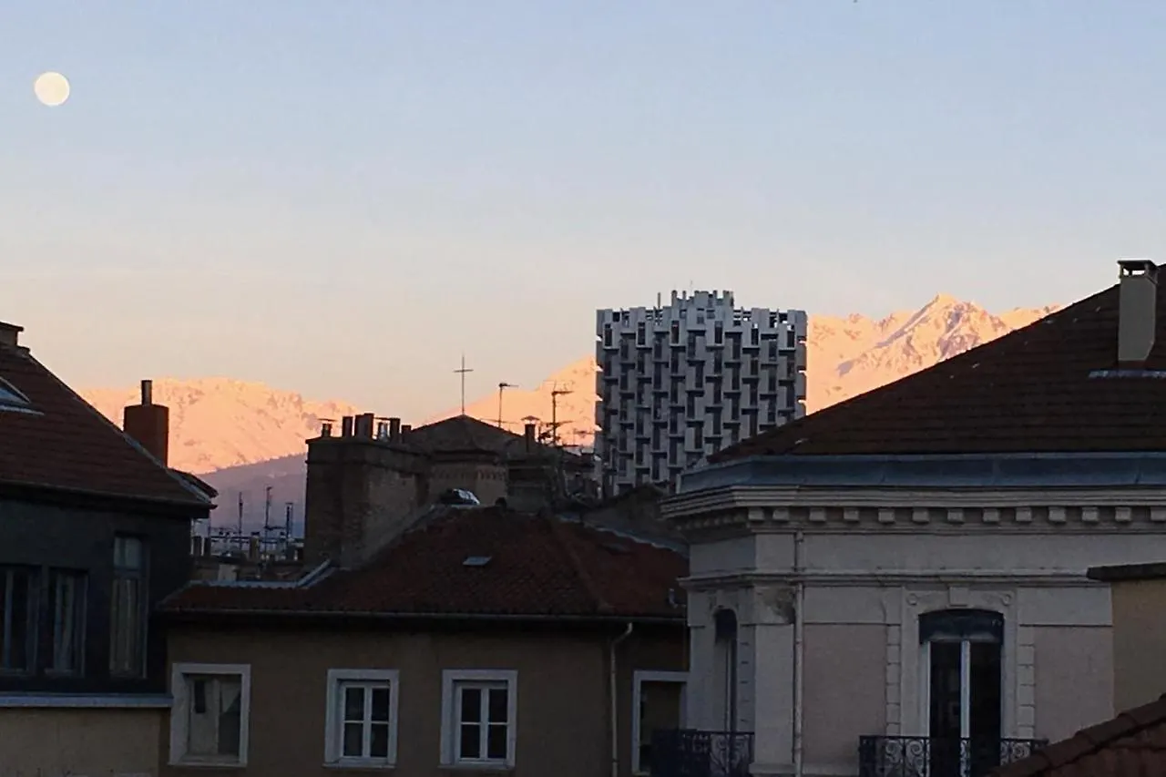 #J1 Escale Grenobloise Splendid Building Pedestrian Center Apartment Grenoble