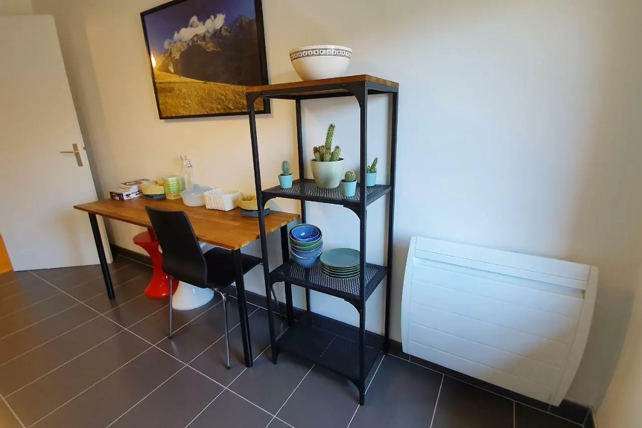 #J1 Escale Grenobloise Splendid Building Pedestrian Center Apartment Grenoble